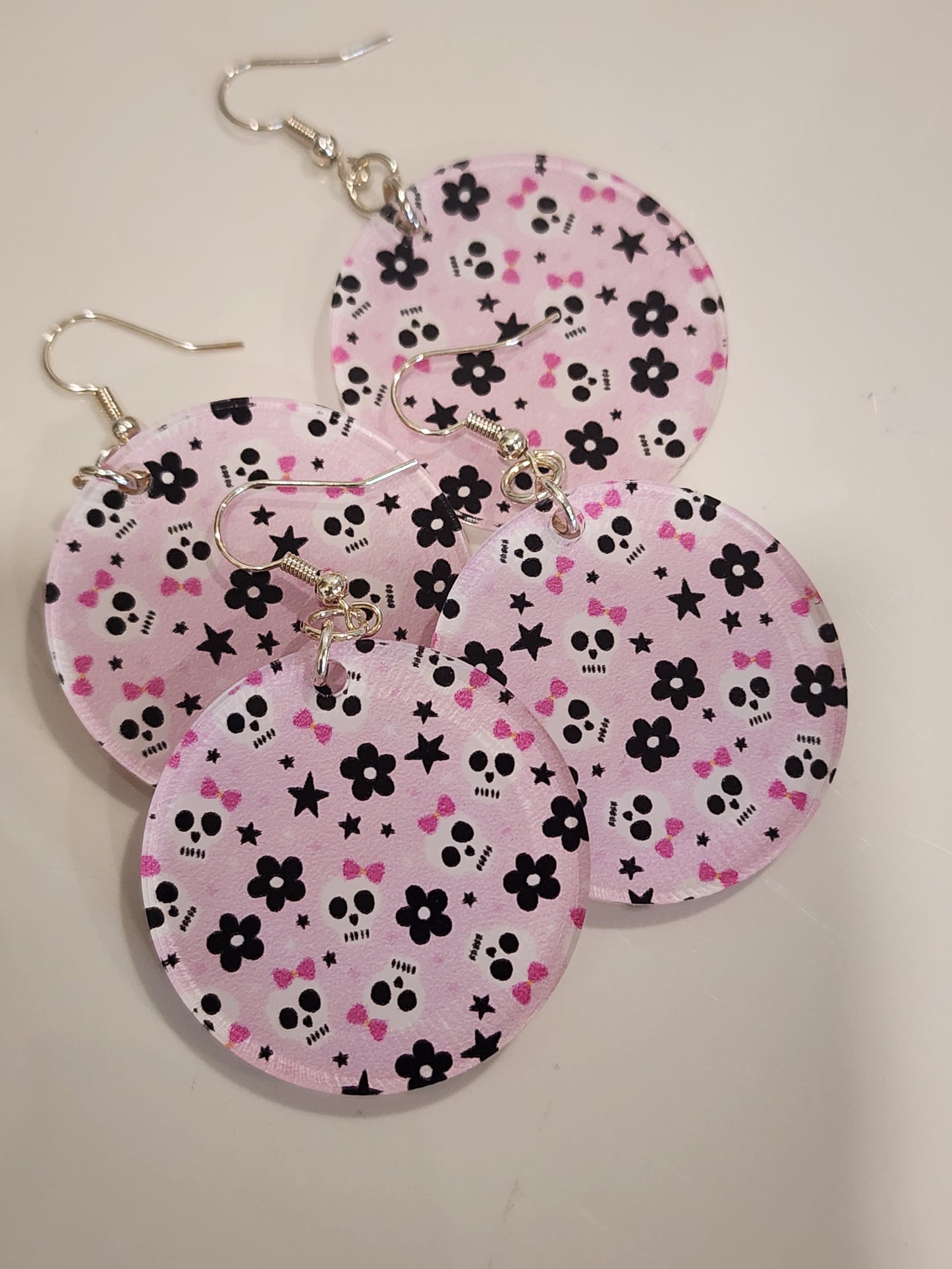 💀 "Sweet But Deadly" Skull & Flower Earrings 💖