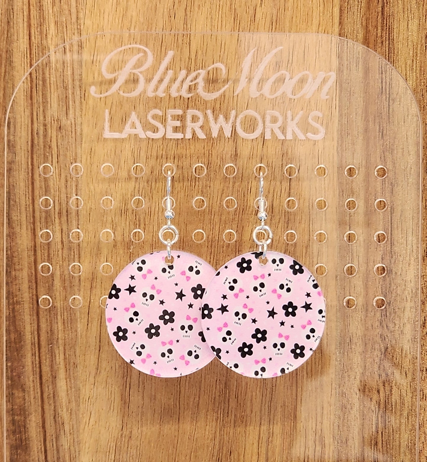 💀 "Sweet But Deadly" Skull & Flower Earrings 💖
