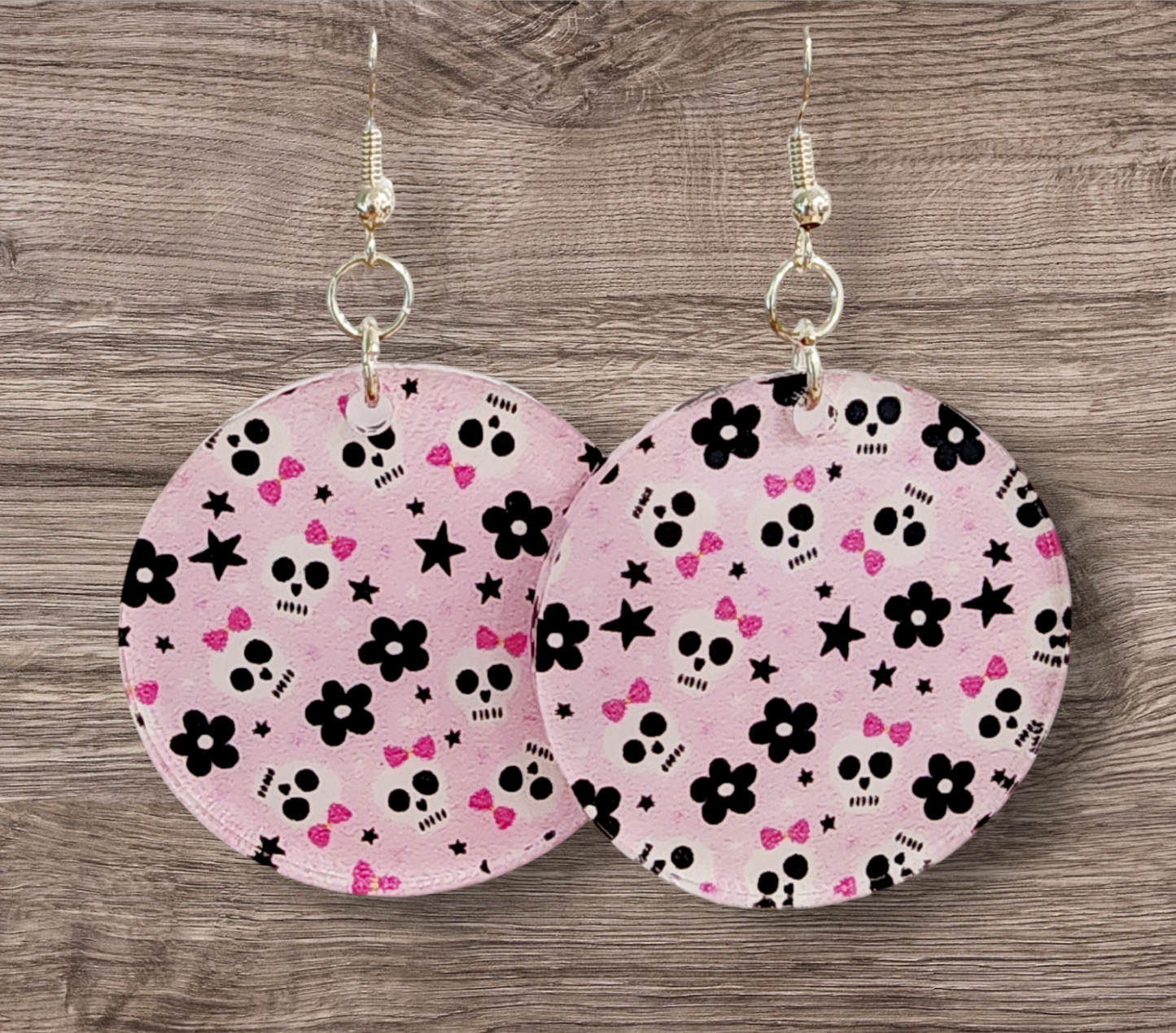 💀 "Sweet But Deadly" Skull & Flower Earrings 💖